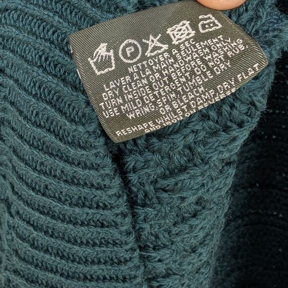 The Irish Store Aran 100% Merino Wool Knit Traditional Crew Neck Sweater, size L - Picture 7 of 7